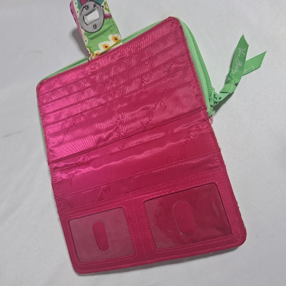 Vera Bradley Turn Lock Wallet‎ Tutti Fruiti Pink Inside - Picture 4 of 5
